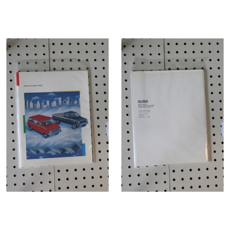 1986   Booklet Americas Light Trucks MVMA 36 Pages