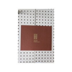 1986 Lincoln  Booklet The Legend of Lincoln 31 Pages