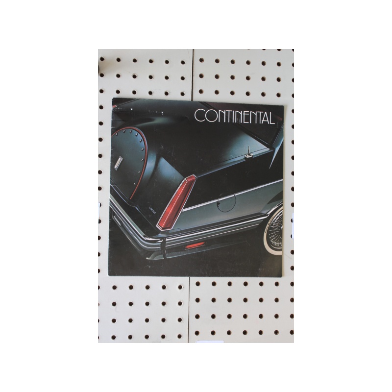 1982 Lincoln Continental Brochure  19 Pages