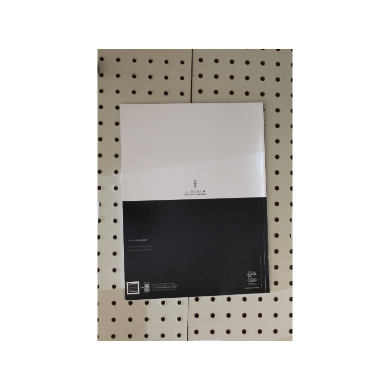 2010 Lincoln MKS Brochure