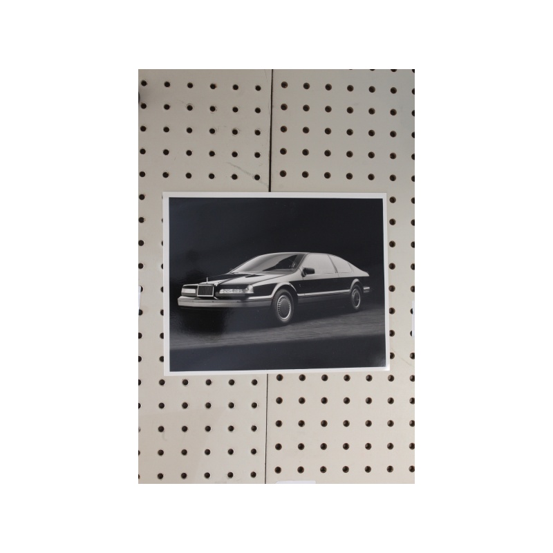 Lincoln  Photo  Black & White 1980s or 1990s? kodak