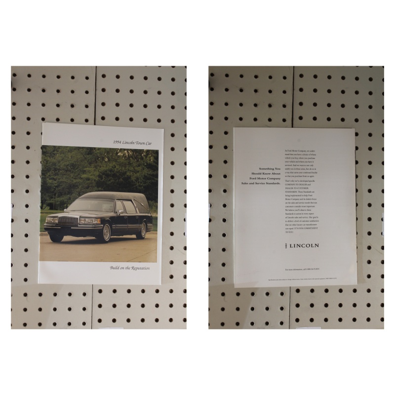 1994 Lincoln Town Car Brochure