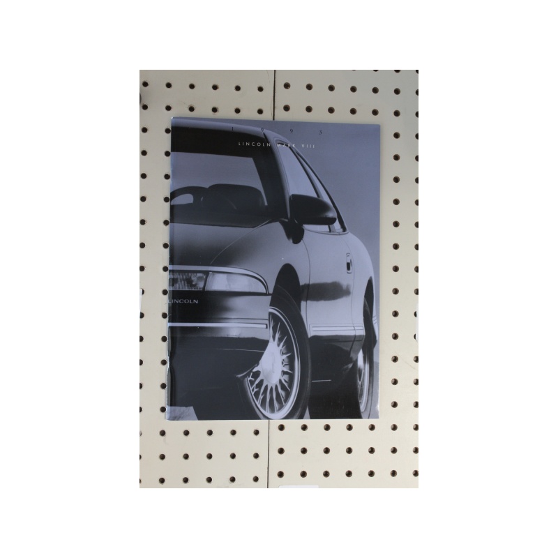1993 Lincoln Mark VIII Brochure  39 Pages