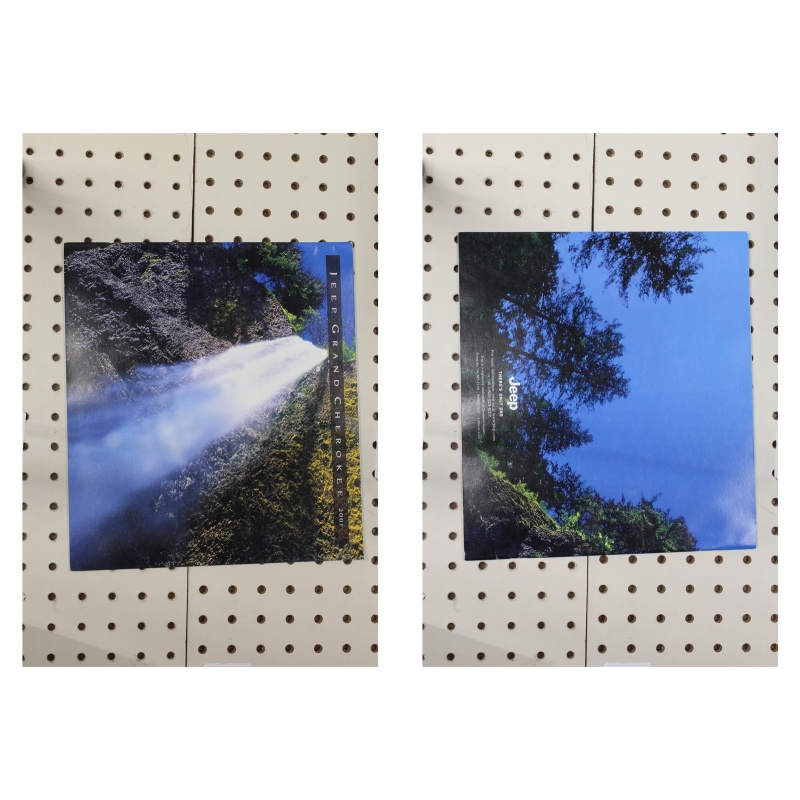 2001 Jeep Grand Cherokee Brochure  30 Pages