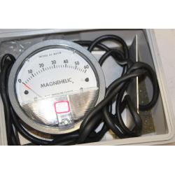 Vintage Dwyer Magnehelic 2006C Pressure Gauge Max 15 PSIG 0-60 Inches of Water
