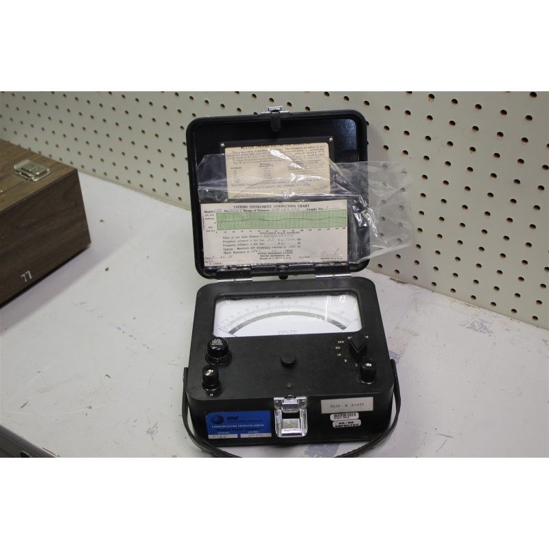 WESTON INSTRUMENT MODEL 622 THERMO VOLT METER VOLTMETER