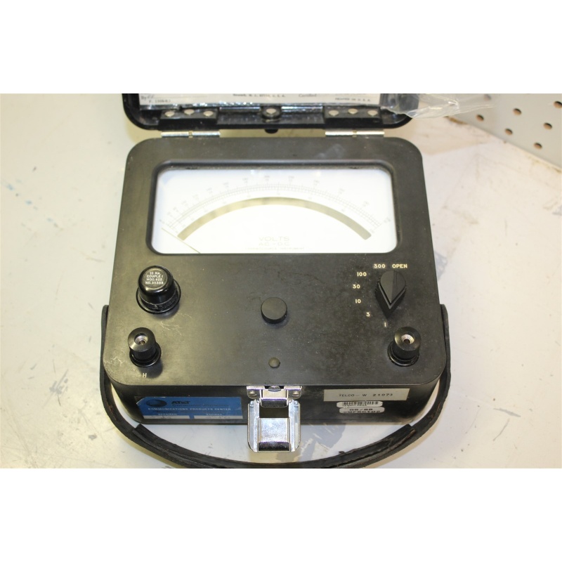 WESTON INSTRUMENT MODEL 622 THERMO VOLT METER VOLTMETER