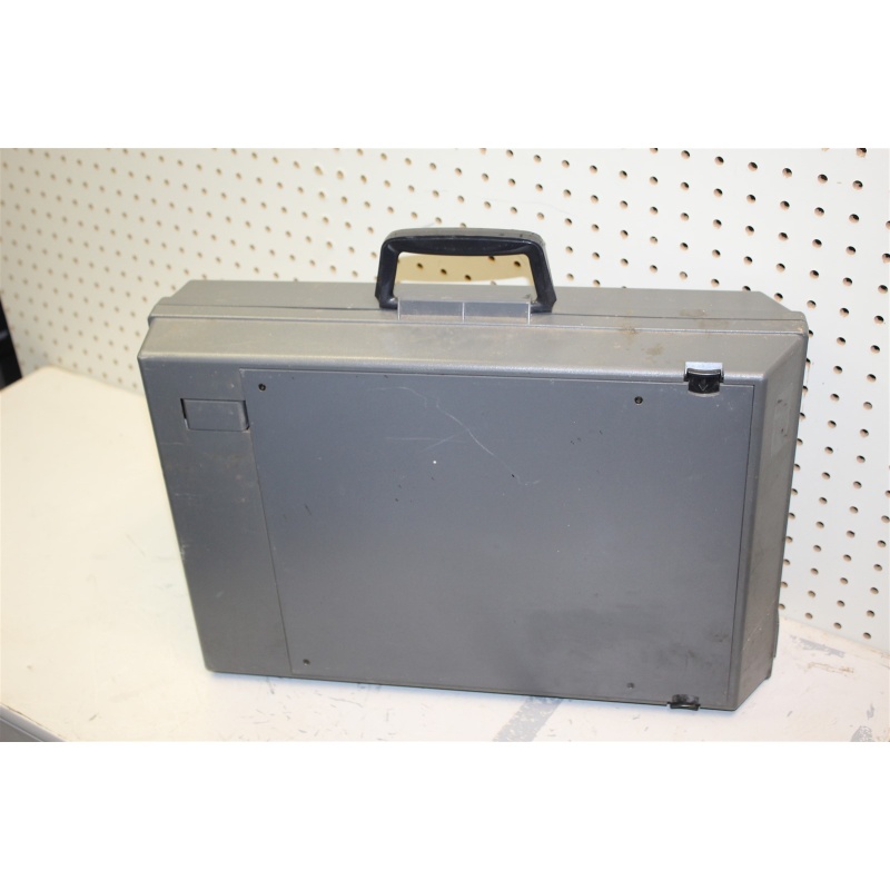 3M 2000 Portable Folding Briefcase Overhead Projector 2000 AG