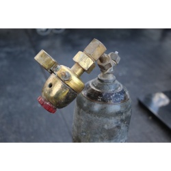 Antique Vintage Prest-O-Lite Torch Acetylene Tank with Type R-411-B Regulator