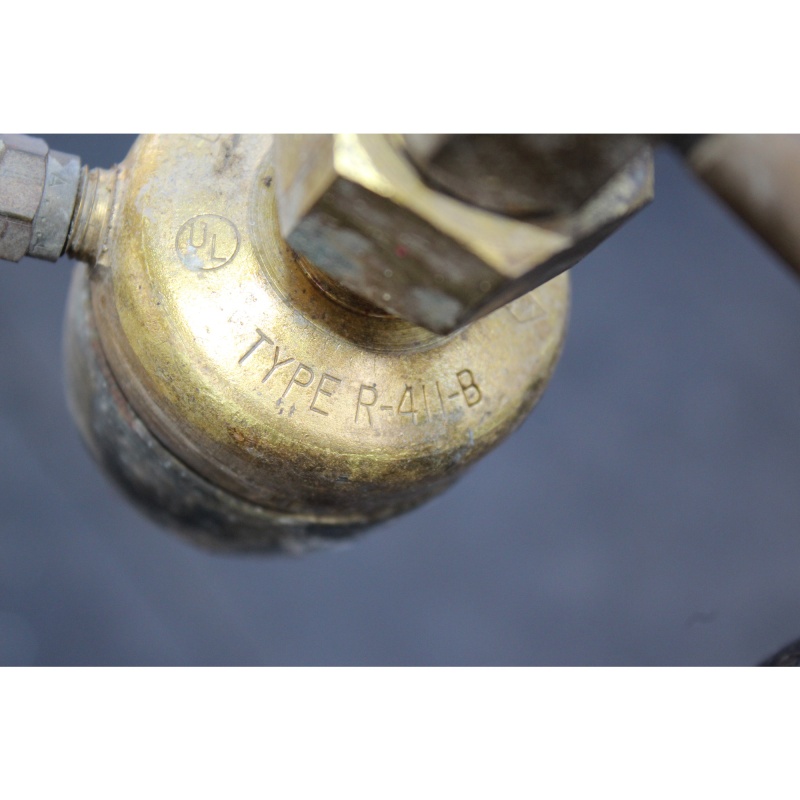 Antique Vintage Prest-O-Lite Torch Acetylene Tank with Type R-411-B Regulator