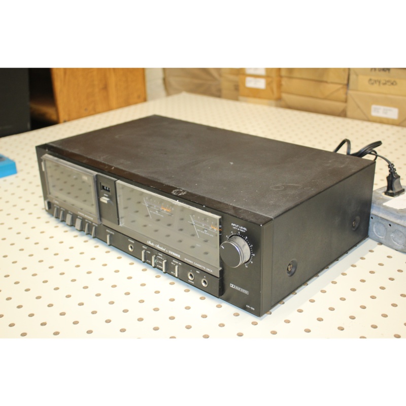 Fisher CR-125 is a stereo cassette deck with Dolby B noise reduction