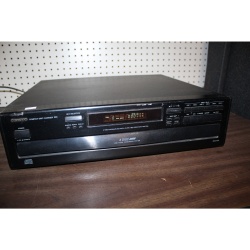 ONKYO DX-C120 6 CD CHANGER / NO REMOTE & MANUAL