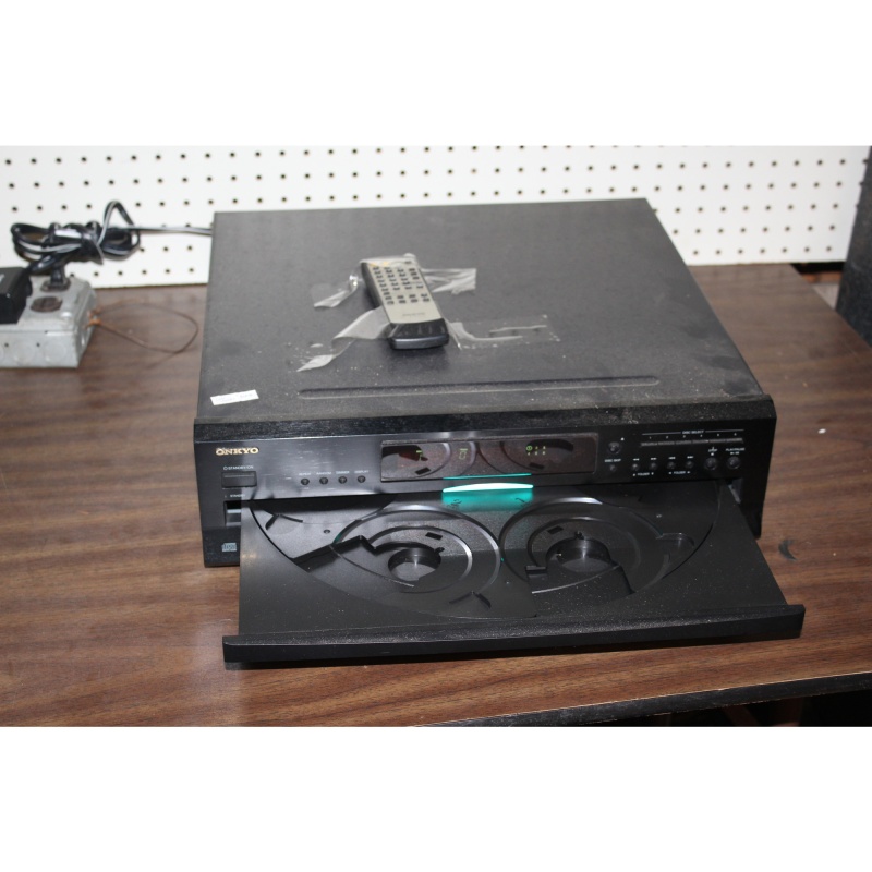 Onkyo DX-C390 6-Disc Carousel CD Changer