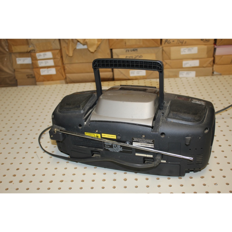 OPTIMUS CD-3328 ~ AM/FM Stereo CD-Player Cassette Recorder