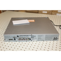 Panasonic SA-HT920 5.1 Channel Home Theater System 5 Disc DVD/CD Parts or Repair