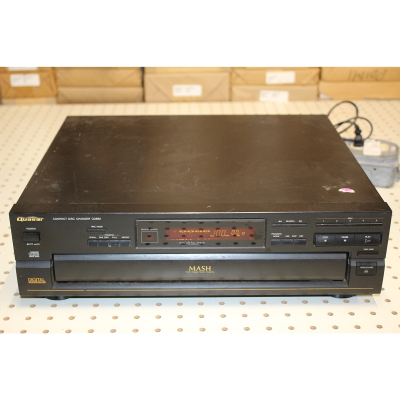 Quasar CD892 5-Disc Compact Disc Changer & Player MASH