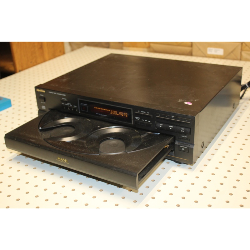 Quasar CD892 5-Disc Compact Disc Changer & Player MASH
