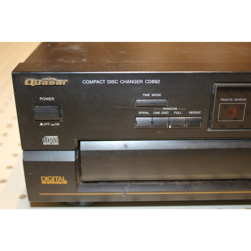 Quasar CD892 5-Disc Compact Disc Changer & Player MASH