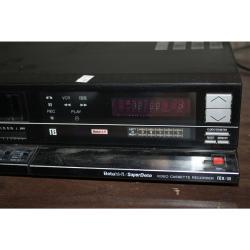 Sanyo VCR 7250 Beta Hi-Fi / SuperBeta Untested As Is No Remote Powers On