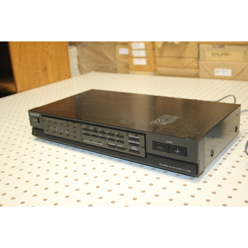 SONY ST-JX380 FM STERO AM FM TUNER QUARTZ LOCK DIGITAL SYNTHESIZER 25 PRESET