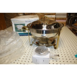 Update International DC-4/GB Stainless Steel Gold-Accented Chafer, Round 4-Quart