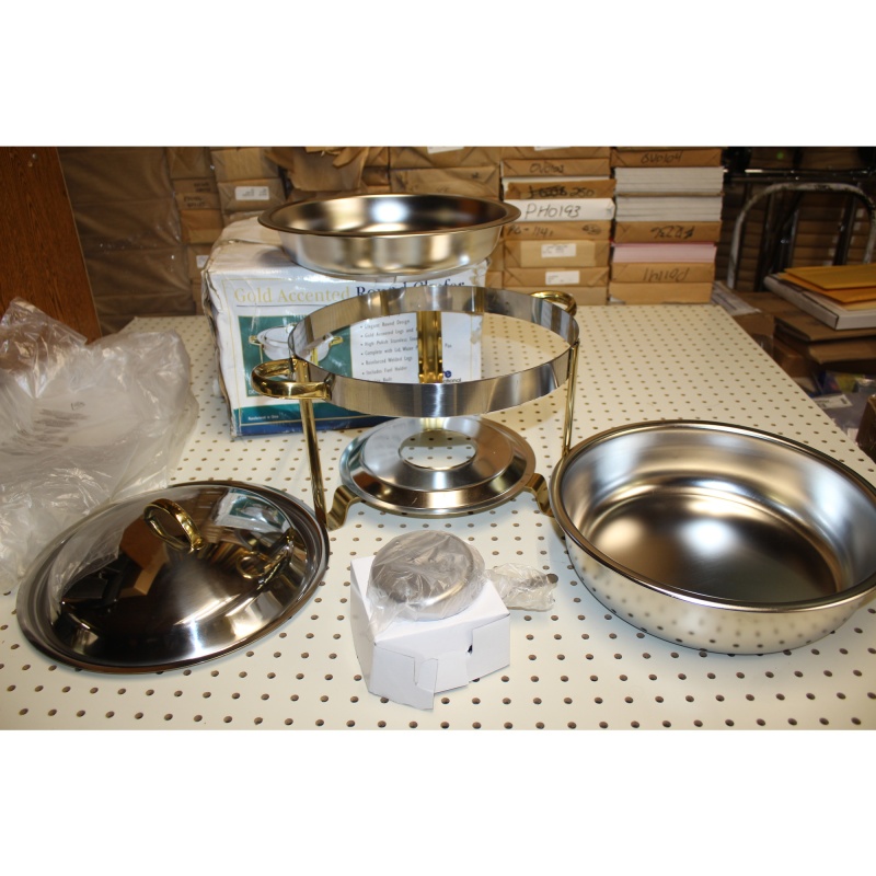 Update International DC-4/GB Stainless Steel Gold-Accented Chafer, Round 4-Quart