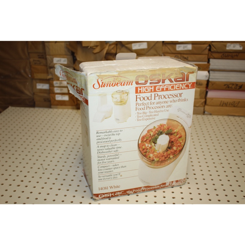 Vintage Sunbeam Oskar Electric Food Processor MODEL 14081 In Box