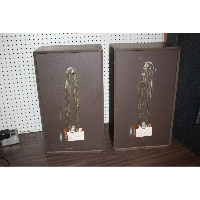 Vintage Wood Grain Sony SS-810 Speaker Pair 8 Ohm 20w Watt RMS