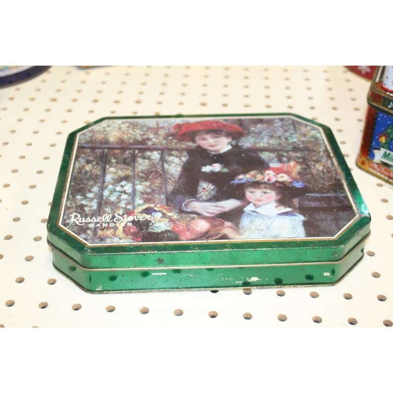 Item: 102162 - Collectible Holiday Tin Container