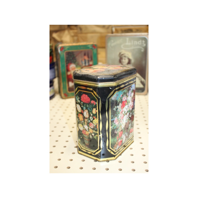Item: 102166 - Collectible Holiday Tin Container
