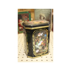 Item: 102166 - Collectible Holiday Tin Container
