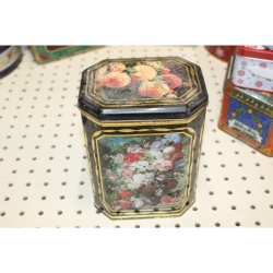 Item: 102166 - Collectible Holiday Tin Container