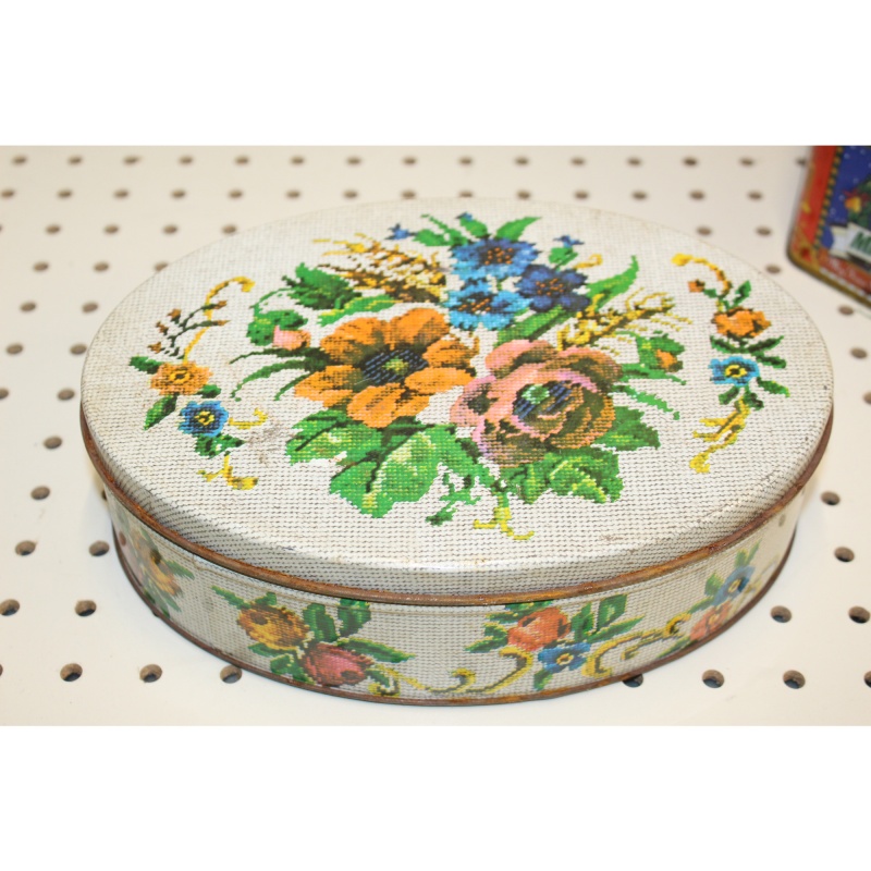 Item: 102167 - Collectible Holiday Tin Container
