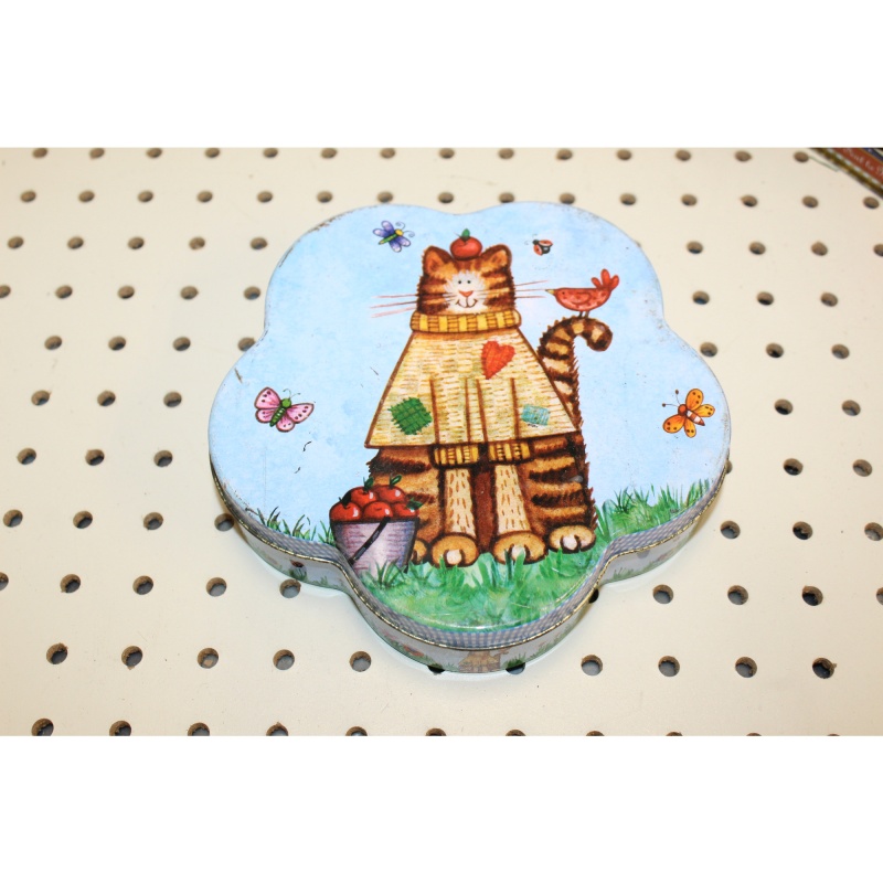 Item: 102175 - Collectible Holiday Tin Container