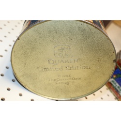 Item: 102179 - Collectible Holiday Tin Container