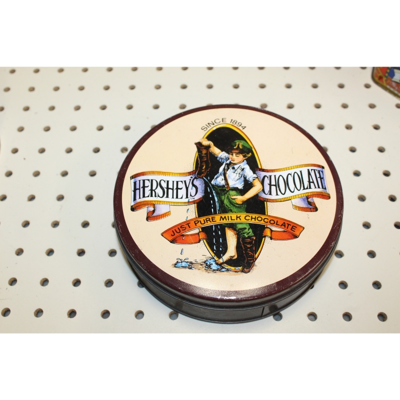 Item: 102181 - Collectible Holiday Tin Container