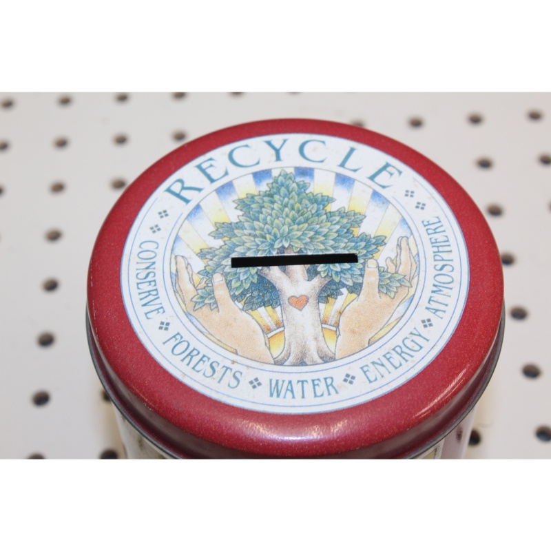Item: 102208 - Collectible Holiday Tin Container