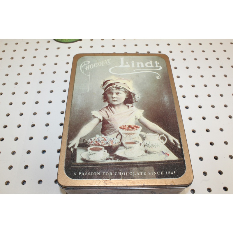 Item: 102215 - Collectible Holiday Tin Container