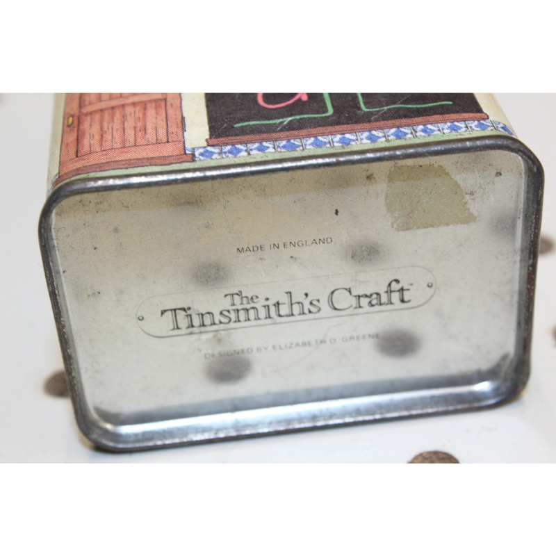 Item: 102219 - Collectible Holiday Tin Container