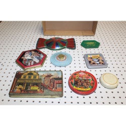 Item: 102220 - Misc Lot of Collectible Holiday Tin Container Lids