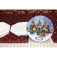 1991 Avon Christmas Plate " Perfect Harmony" Porcelain Trimmed In 22kt Gold