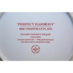 1991 Avon Christmas Plate " Perfect Harmony" Porcelain Trimmed In 22kt Gold