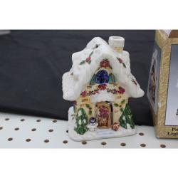 Cute 2003 Gift Link Porcelain Christmas House Tea Light Holder