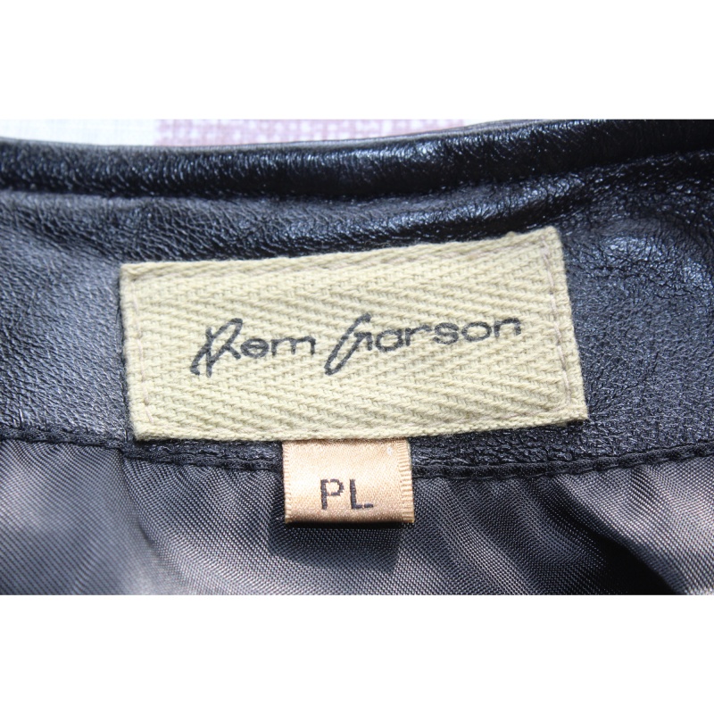 WOMANS RERN GARSON BLACK VEST SIZE P LARGE