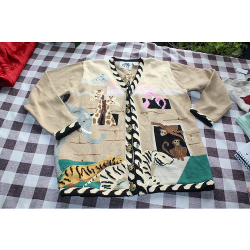 WOMANS STORY BOOK KNITS CARDIGAN SWEATER SIZE MEDIUM