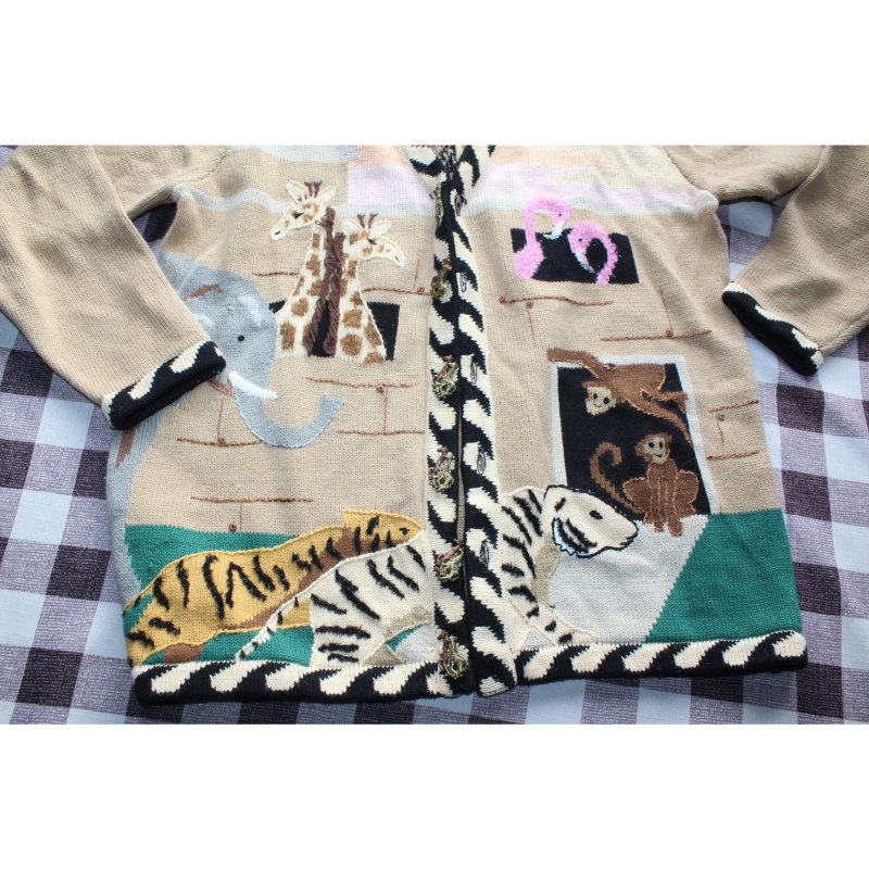 WOMANS STORY BOOK KNITS CARDIGAN SWEATER SIZE MEDIUM