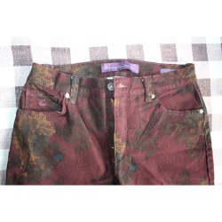 WOMANS GLORIA VANDERBILT AMANDA BURGANDY FLORAL JEANS SIZE4