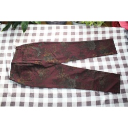 WOMANS GLORIA VANDERBILT AMANDA BURGANDY FLORAL JEANS SIZE4