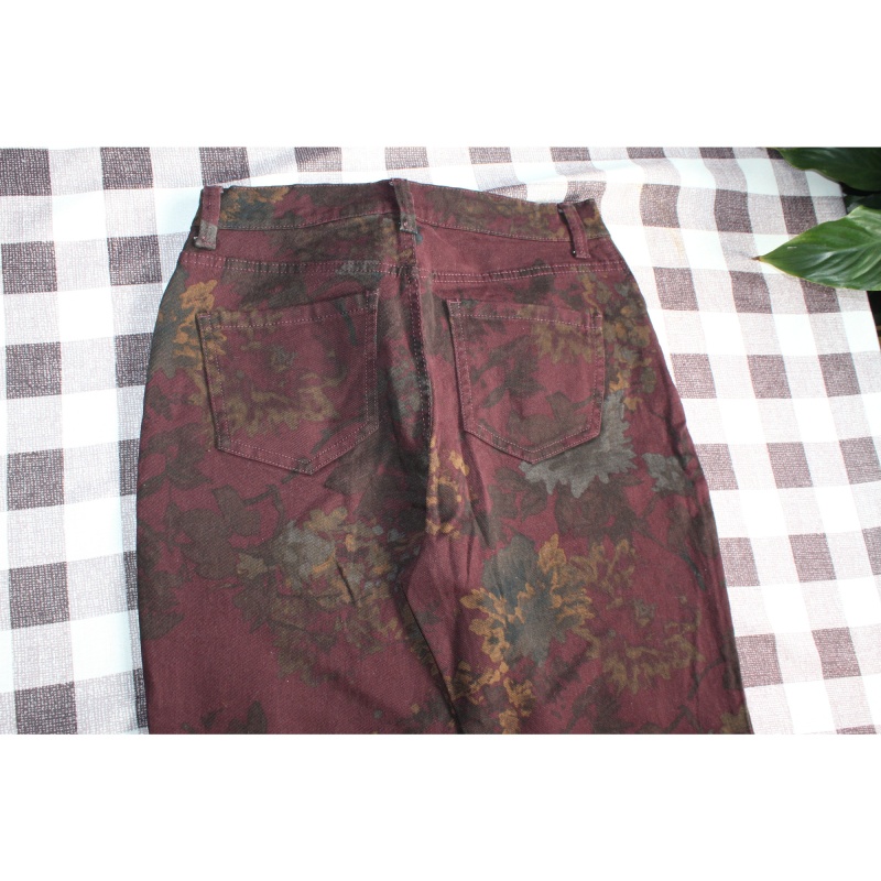 WOMANS GLORIA VANDERBILT AMANDA BURGANDY FLORAL JEANS SIZE4