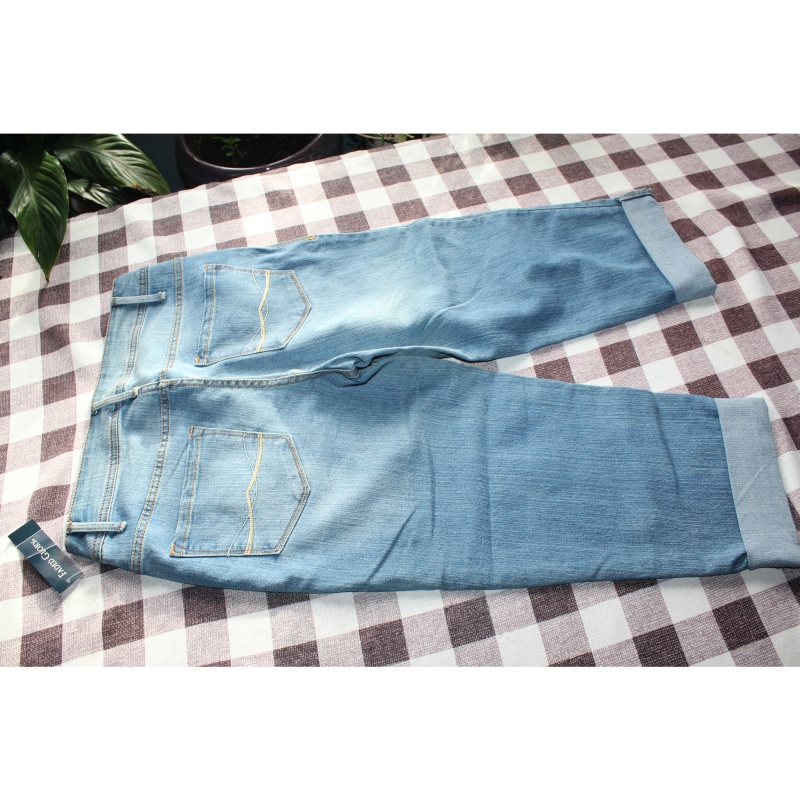 WOMANS FADED GLORY CAPRI JEANS SIZE 6
